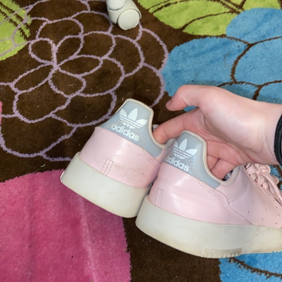 Pink adidas - Picture 4 of 4